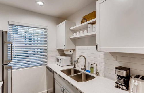 Clarksville Apartment | Modern Designer Condo Close to Downtown Austin!