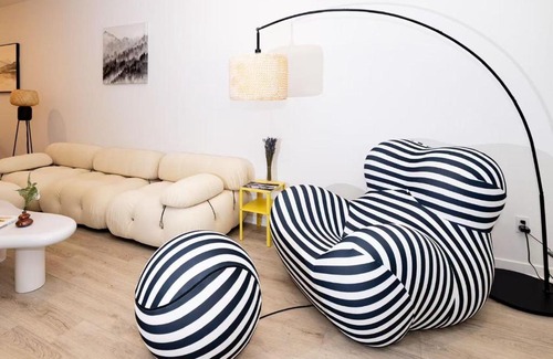 Guasti Apartment | Modern Designer Stay Bright Chic & Spacious