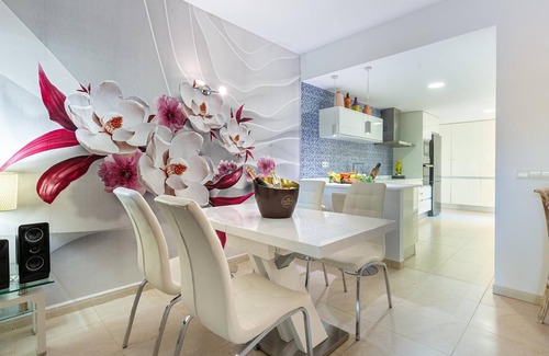 San Antonio Bay House | Modern House for 6 people.