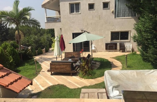 Kfardebian Villa | Modern Fabulous Villa- Family- sized, 8 min to Beach, 15 min to SKI