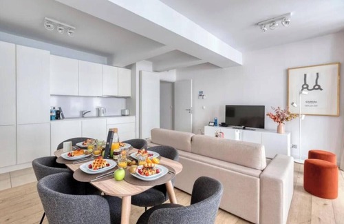 Postel Apartment | Modern Family Retreat in Stylish Toison d'Or District, Brussels