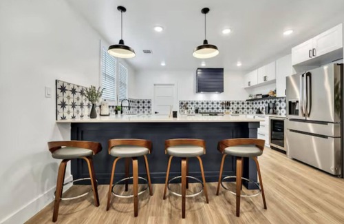 University House | Modern Farm House Blocks from the Silos