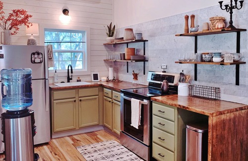 Dripping Springs Cabin | Modern Farm Stay in Dripping Springs
