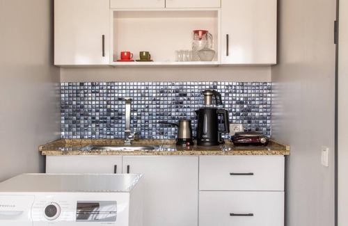 Kuscular Apartment | Modern Flat 10 min to City Center and Sea in Urla