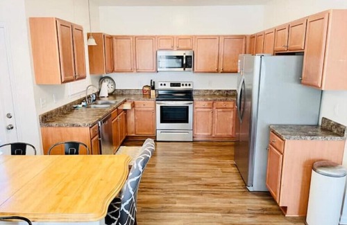 Westgate House | Modern Fun Home, w/neighborhood pool. Close to restaurants and shopping!