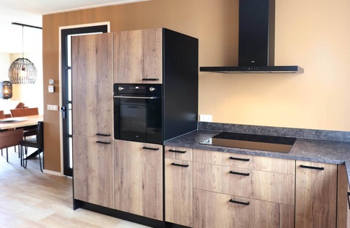 Leons House | Modern Getaway in Friesland