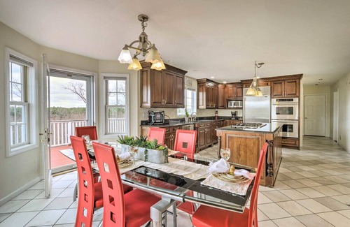 Goshen House | Modern Goshen House w/Deck, Backyard & Views