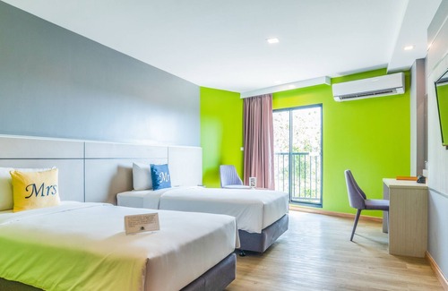 Pong Apartment | Modern Grove 1 BR near Jomtien Beach