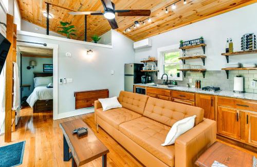 Paris House | Modern Hersey Tiny Home with Private Hot Tub!