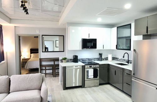 Tulsa Apartment | Modern High-Rise Apartment - 3