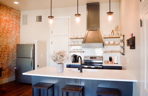 Council Grove Apartment | Modern, Historic Downtown Loft