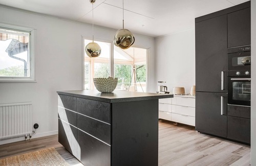 Viskafors House | Modern house close to nature and city center