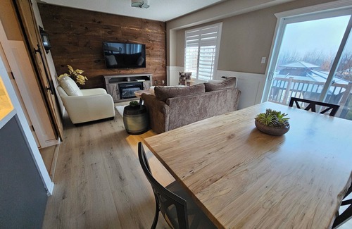 Midland House | Modern Home by Georgian Bay w/hot tub. Pet friendly!