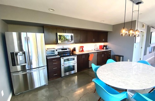 Atwater Village House | Modern Home in Great Neighborhood