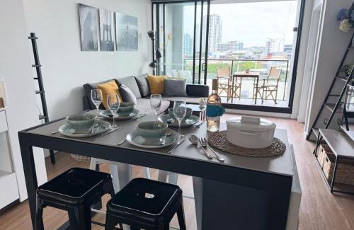 Bowen Hills Apartment | Modern Homely 2BR APT w Parking Bowen Hills