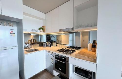 Bowen Hills Apartment | Modern Homely 2BR APT w Parking Bowen Hills