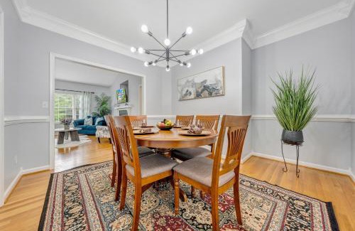 Huddleston House | Modern Lake Acess Retreat, Hot Tub, Pet Friendly!