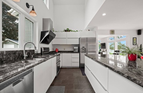 Waterford House | Modern lake house with a double lot. The views are amazing inside and out!n