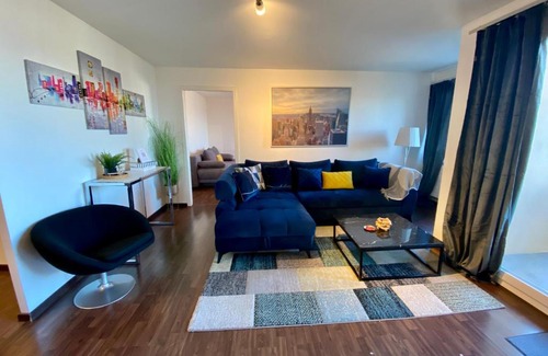 Romanshorn Apartment | Modern Lakeview Apartment