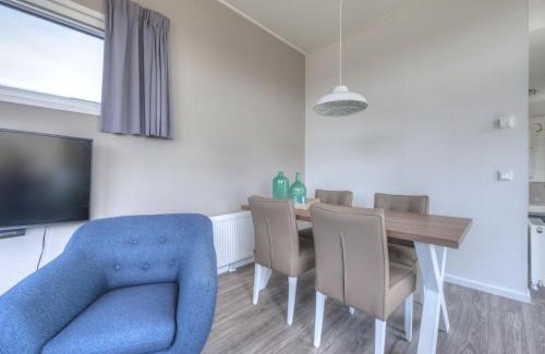 Municipality of Hellevoetsluis Ski Chalet | Modern lodge located 4 5 km from Rockanje