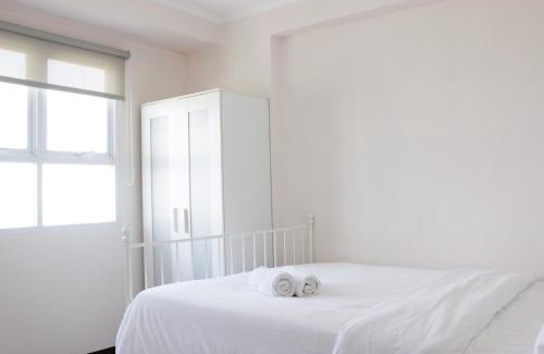 Cimahi Apartment | Modern Look 2BR Gateway Pasteur Apartment By Travelio