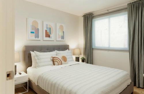 Beacon Hill South - Cardinal Heights Apartment | Modern, Luxurious Apartment near Downtown Ottawa