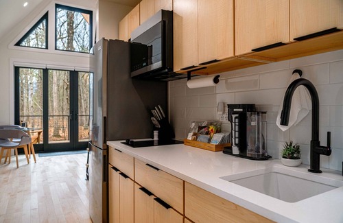 Catskill House | Modern Luxurious Cabin, Catskills - The Tiny Nook