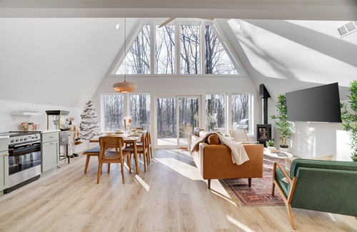 Albrightsville Cabin | Modern Luxury A-Frame in Woods w/Hot Tub, Sauna, Arcade, Gas Fireplace, Games