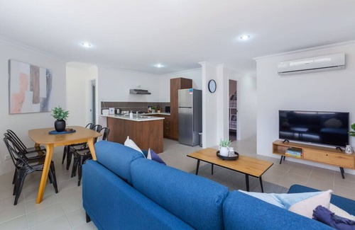 East Cannington House | Modern Luxury in East Cannington!