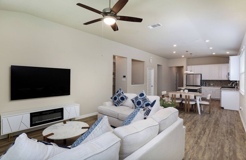 Far North Central House | Modern Luxury Home located in north central San Antonio