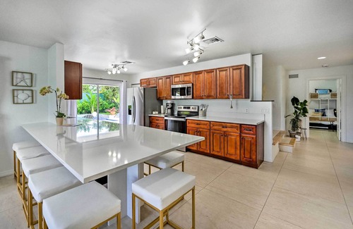Palm River Estates House | Modern Naples Oasis w/Saltwater Pool & Jacuzzi!