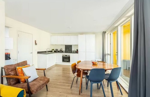 Coldharbour Apartment | Modern New 2BR flat w/Balcony in peaceful Brixton