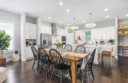 Downtown House | Modern new built in prime Raleigh location