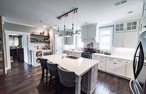 Lynchburg House | Modern New Farmhouse Home 10 Minutes from LU and U of Lynchburg