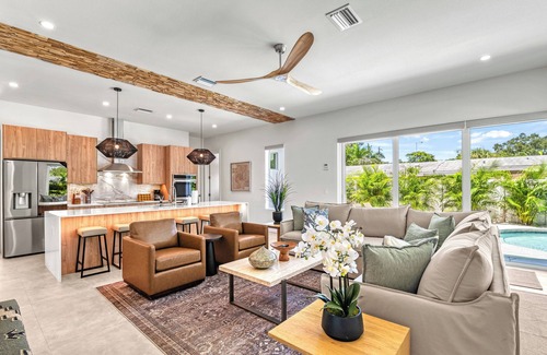Arlington Park House | Modern New Home - Private Pool, Spa, Rooftop Deck, Game Room, & More!