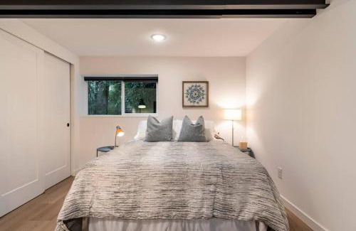 Georgetown House | Modern, new & industrial in Georgetown