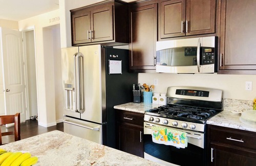 Fairfield House | MODERN NEWER HOME CLOSE TO NAPA WINE COUNTRY, SACRAMENTO & SAN FRANCISCO