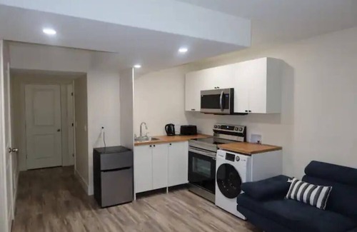 Halifax Apartment | Modern Oasis Hideaway