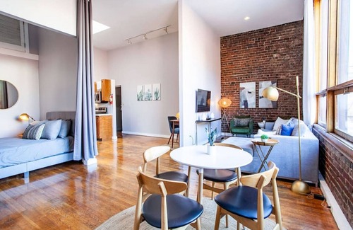 Old City Apartment | Modern Old City Loft - Downtown Knoxville