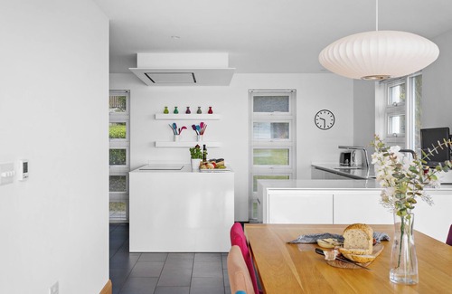 Carlyon Bay House | Modern, panoramic sea views near Charlestown & Fowey