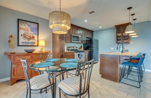 Point Venture House | Modern Point Venture Vacation Rental with Deck!
