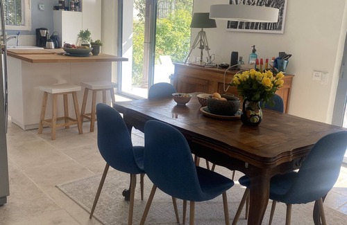 Domazan Villa | Modern Provençal country house with pool and garden near Avignon