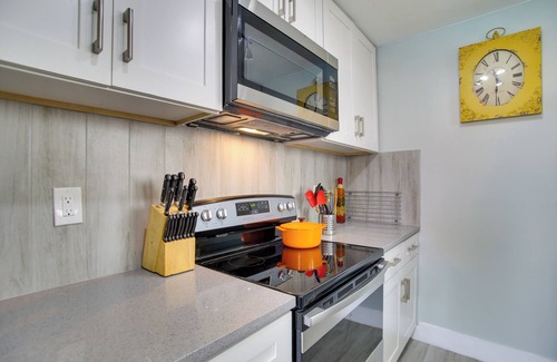 Middle River Terrace Apartment | Modern Retreat 3 Miles From Fort Lauderdale Beach!
