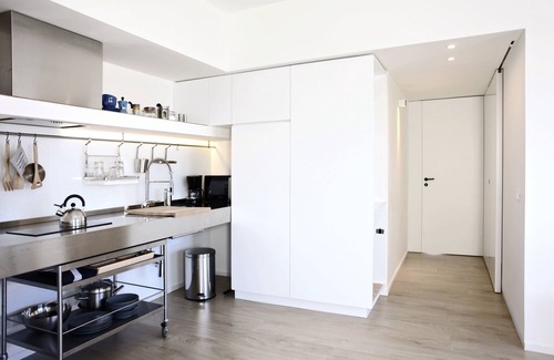 Casa Santa Apartment | Modern Sea View and Beachfront Apartment.