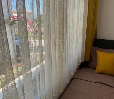 Esentepe Apartment | Modern Seaside Studio - Pearl Island