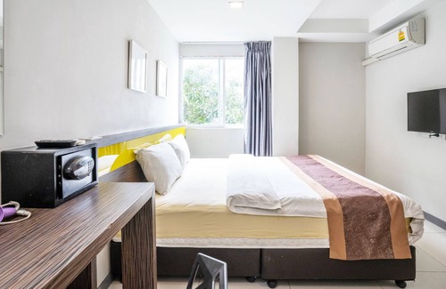 Thanon Phaya Thai Apartment | Modern Shape close to Pratunam Market & Siam Area