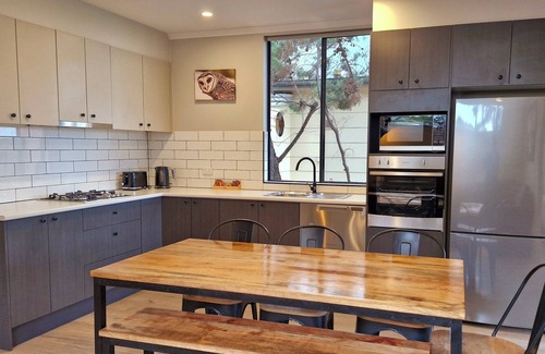 Alexandrina Villa | Modern shipping container Cargo Villa, offering spectacular Murray River views.