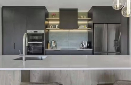 New Plymouth House | Modern & Spacious 2yo Home