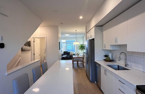 Calgary House | Modern & Spacious 2BR 2BA Home 1HR from Rockies in Calgary