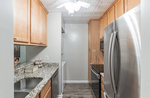 Cameron Wood House | Modern Spacious 2BR w/King Bed & Private Patio (So CLT)